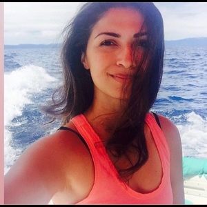 Meet your Posher, Fatima